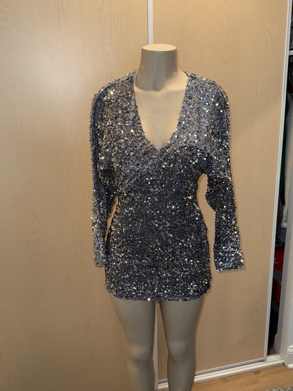 Forever 21 Silver Sequin Party Dress size small